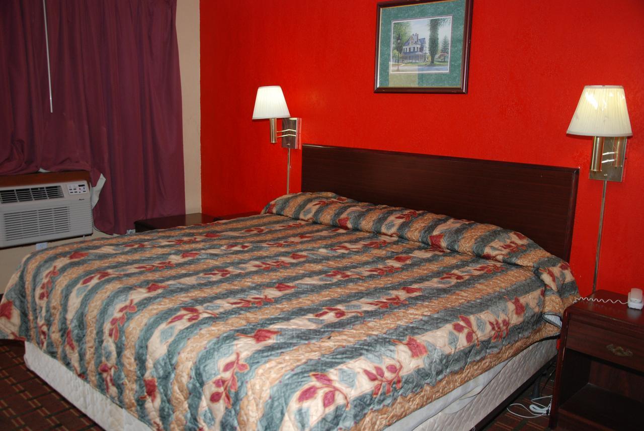 Mount Laurel Motel Hazleton Exterior photo